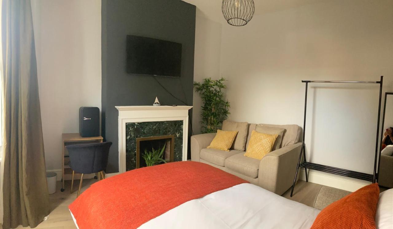 Cozy Private Room Londen Buitenkant foto